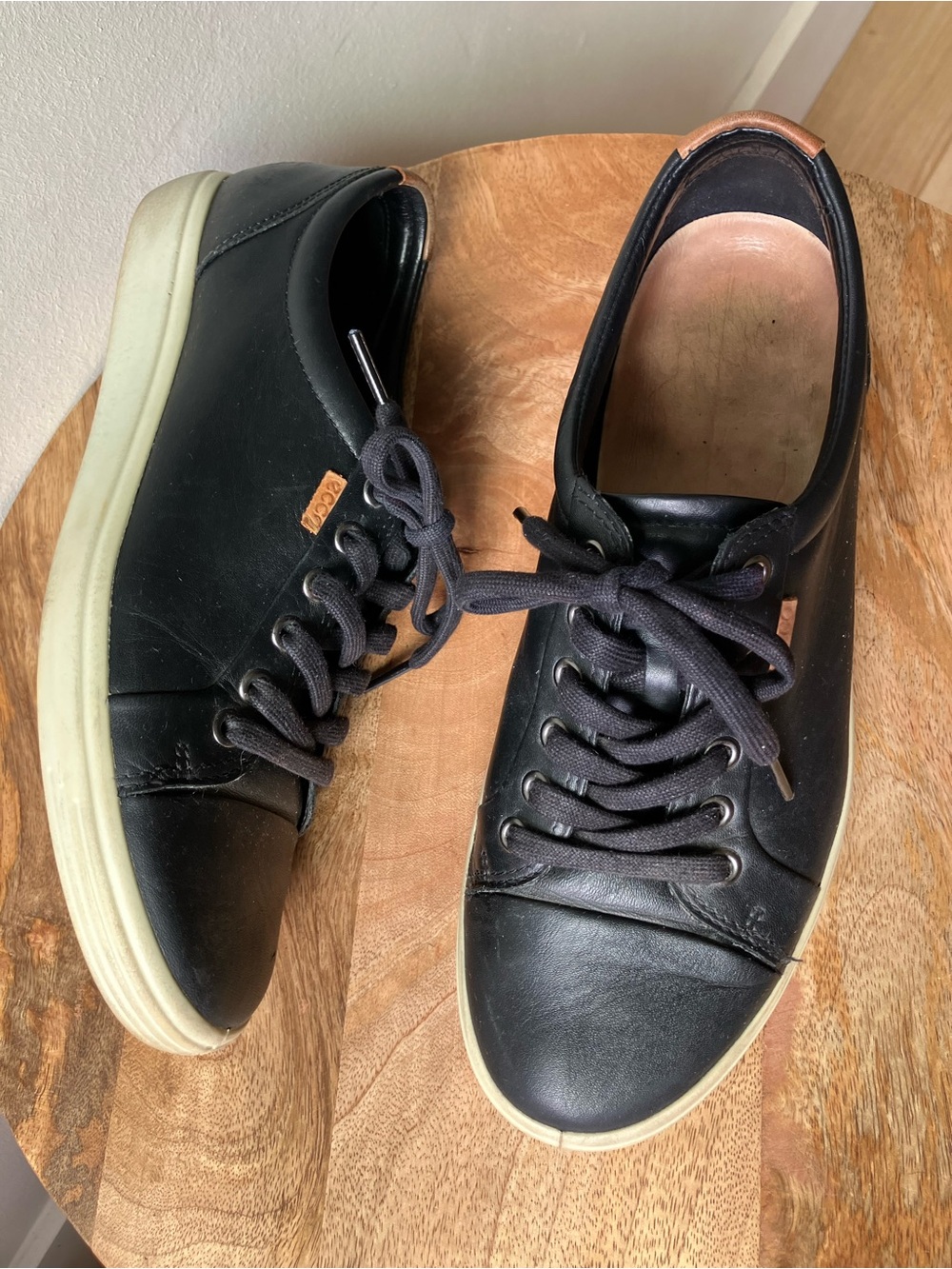 ECCO | Soft 7 Women’s Soft Leather Minimalist Scandinavian Sneaker